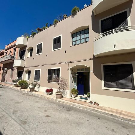 דירות אבולה "A Casa Di Lele" מראה חיצוני תמונה