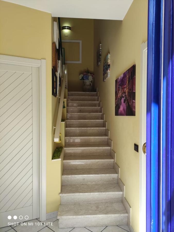 דירות אבולה "A Casa Di Lele" מראה חיצוני תמונה